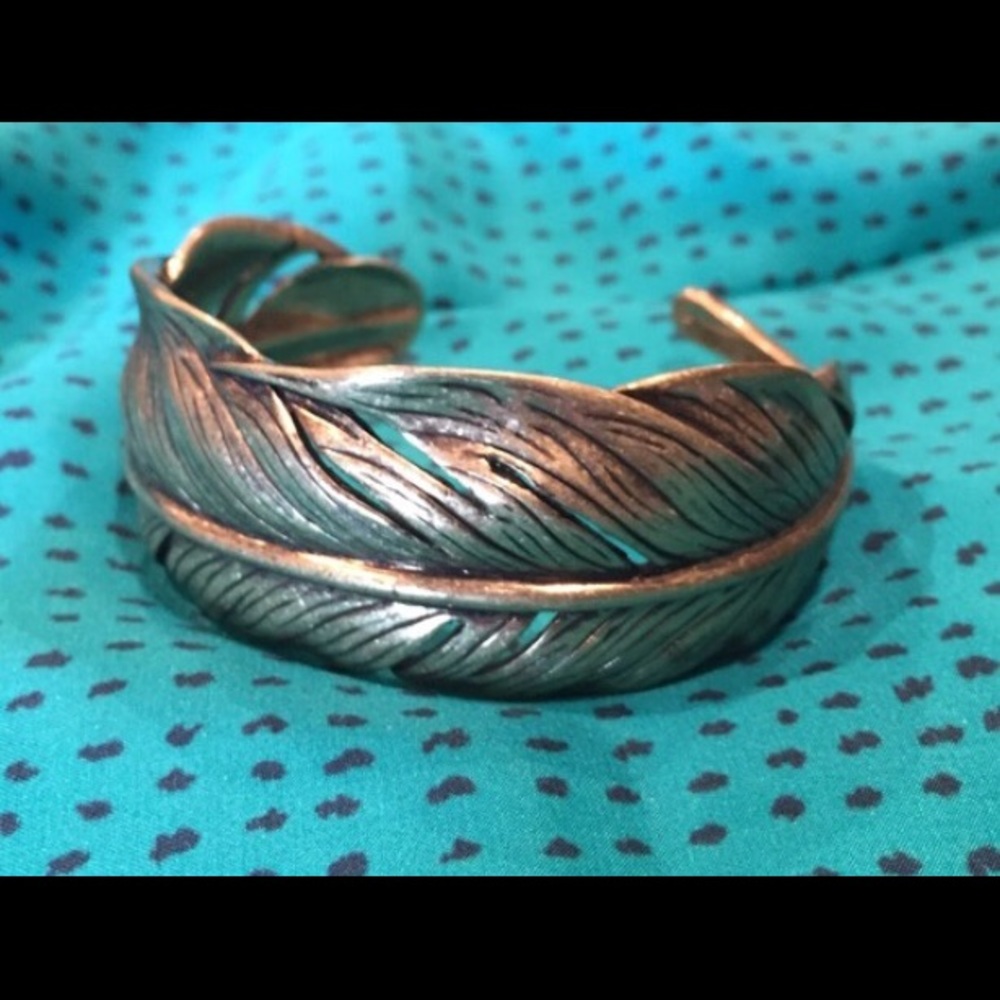FOSSIL Feather Cuff Bracelet
